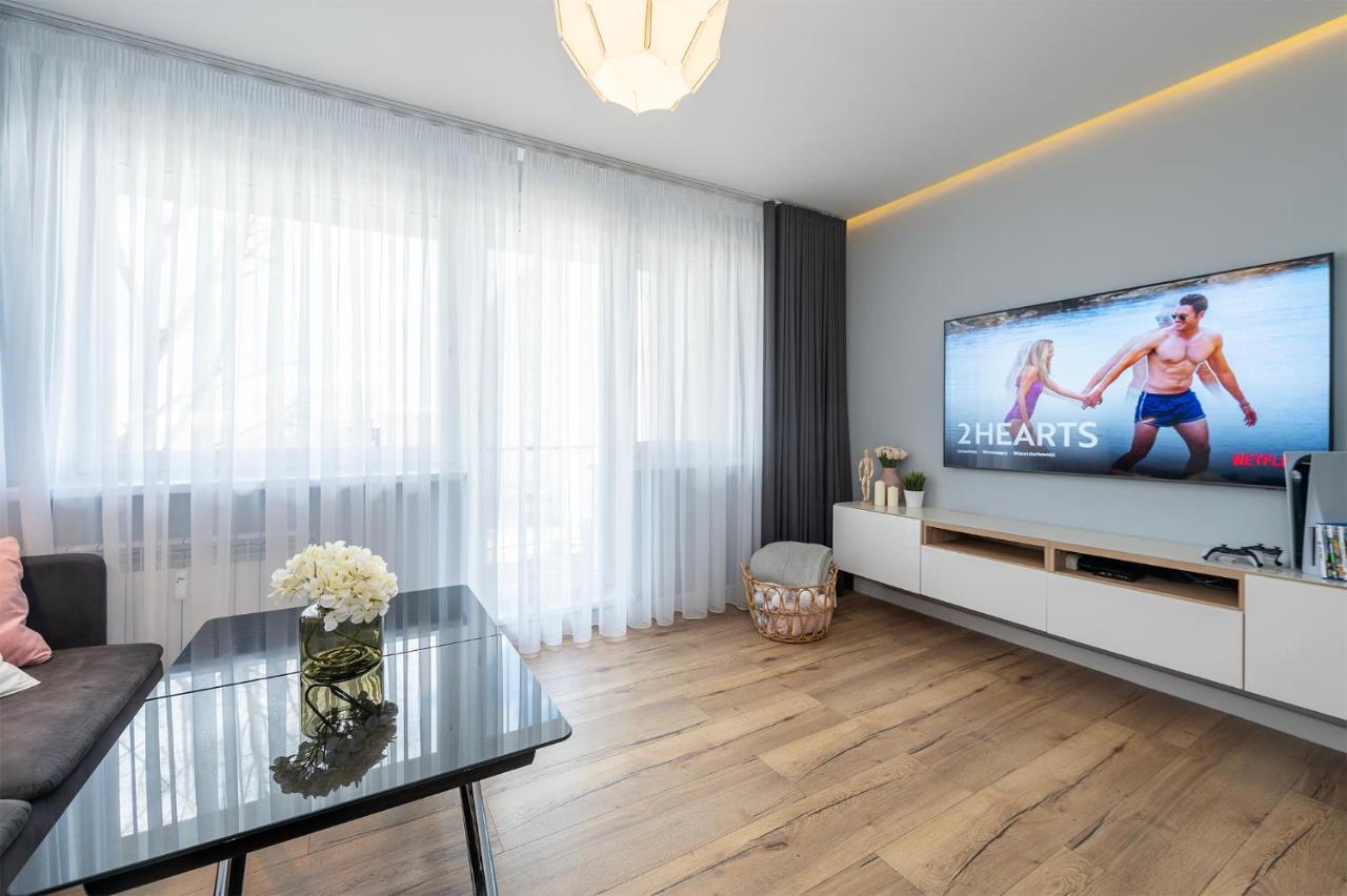 Golden Sands - Winda, 2 Sypialnie Oraz Salon, Lozeczko Turystyczne, Balkon, Play Station 5, Ekspress Do Kawy, Atlas Arena, Zoo, Fala وودج المظهر الخارجي الصورة